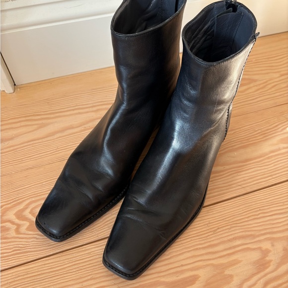 Stuart Weitzman Square Toe Pointy Black Leather Boots - Picture 4 of 12